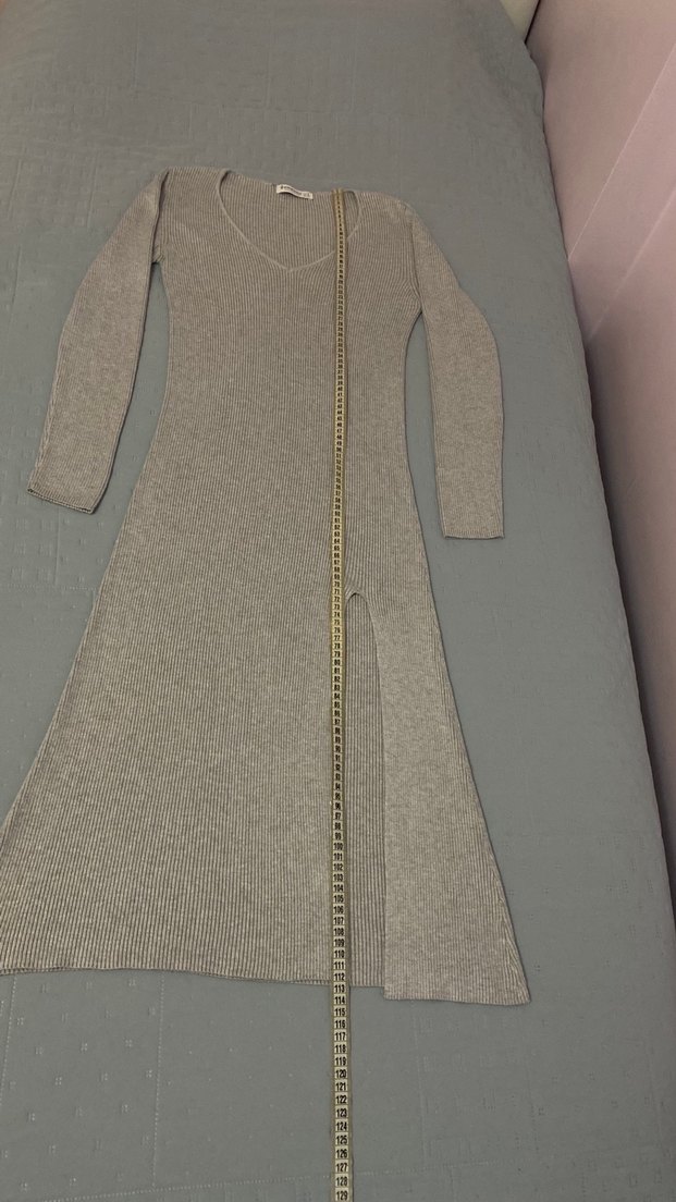 Stradivarius  V Yaka Yırtmaçlı Uzun Triko Elbiese 38 beden - Görsel 3