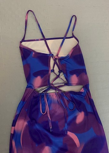 Trend  İnce Askılı Sırt Dekolteli Önden Yırtmaçlı Drapeli Elbise - Görsel 2