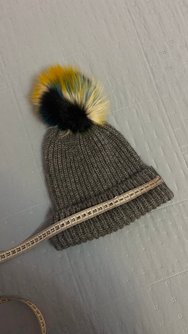 Zara Kurk Ponponlu Gri Bere. Soğuk havalarda sıcak tutar. - Görsel 4