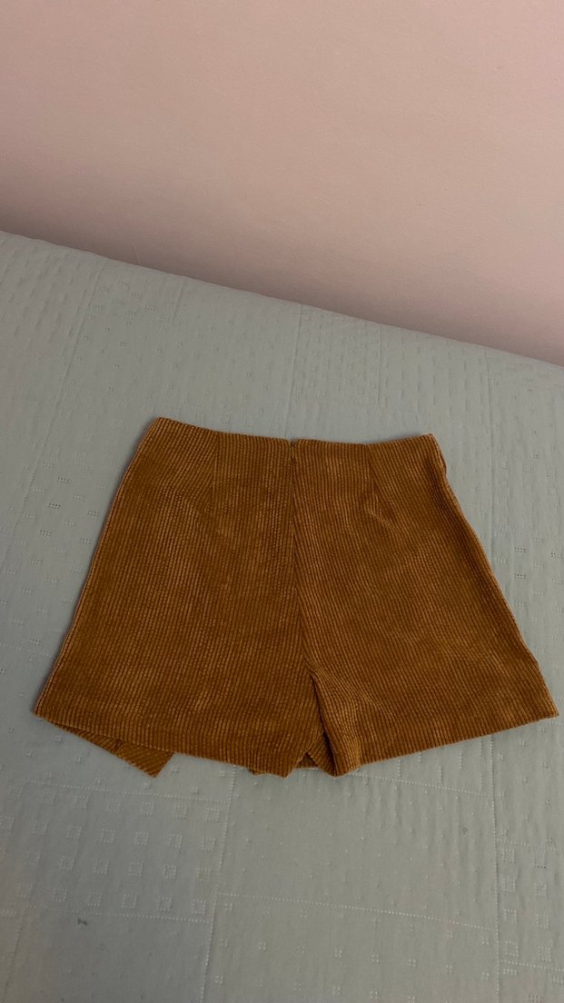Trendyol Kahverengi kadife kumaşlı, düğme detaylı şort etek. - Görsel 5