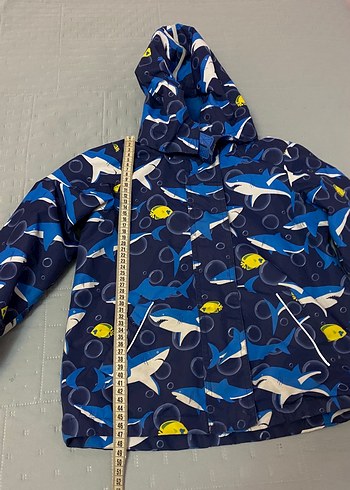 Tchibo Köpekbalığı Desen Termal Yağmur Montu 7-8 yaş - Görsel 2