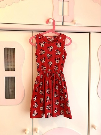 Koton marka 5-6 yaş Minnie kırmızı sırt dekolteli elbise