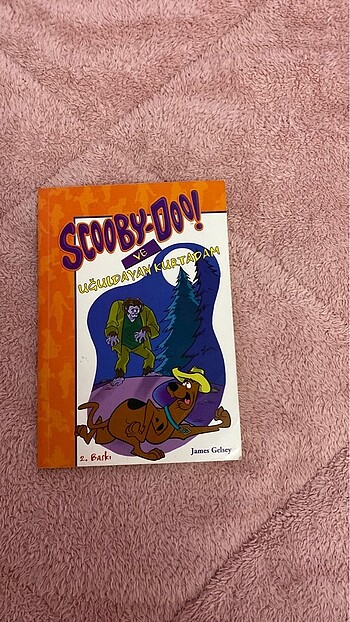 Scooby Doo ve Uğuldayan Kurtadam çocuk kitap