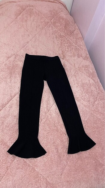 Bershka 34 beden paça volanlı pantolon