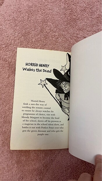 Horrid Henry Rocks - Francesca Simon  İngilizce kitap - Görsel 4