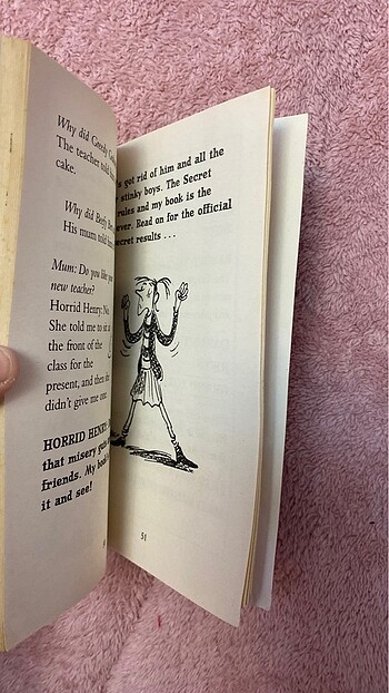 Francesca Simon MOODY MARGARET İngilizce Kitap - Görsel 3