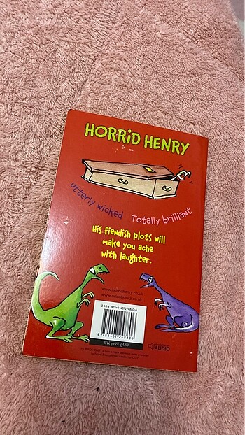 Francesca Simon  - HORRID HENRY WAKES THE DEAD İngilizce Kitap - Görsel 2