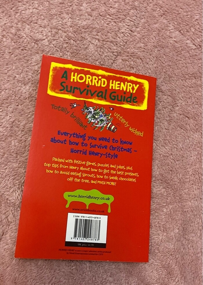 Francesca Simon CHRISTMAS CHAOS WITH HORRiD HENRY İngilizce kita - Görsel 2