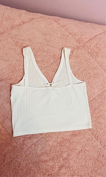 38 Beden beyaz Renk Mango 38 beden crop askılı bluz