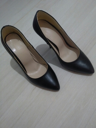 37 numara siyah stiletto