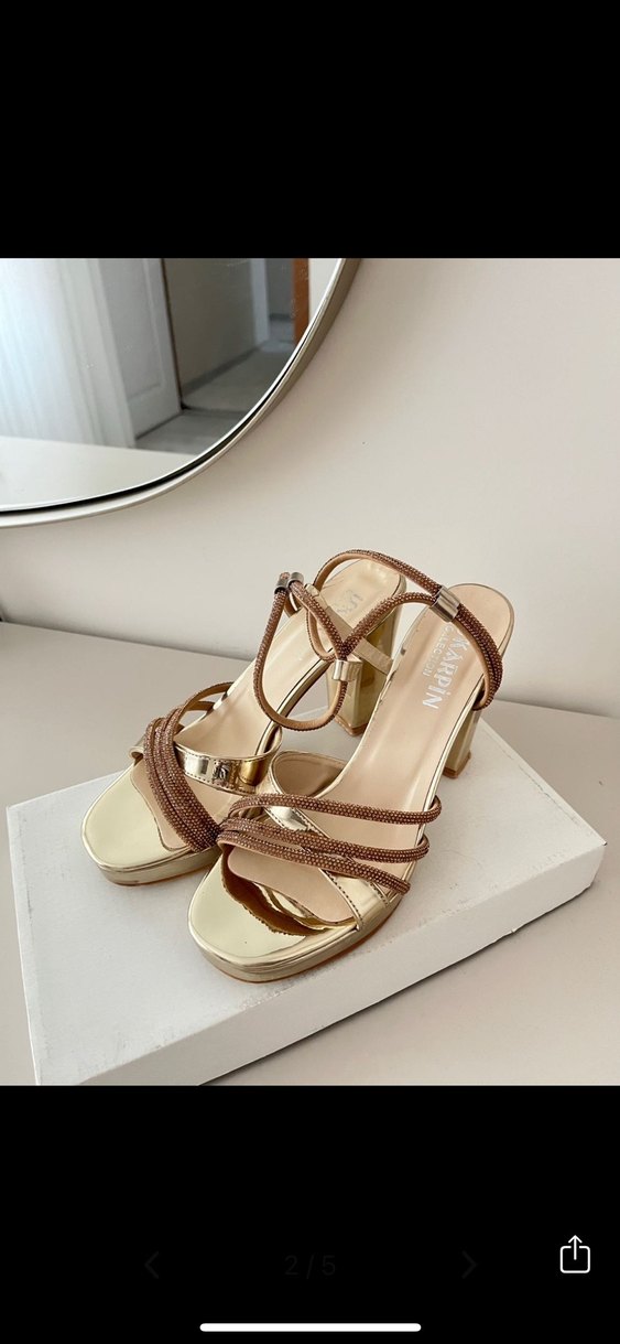 Altın Renkli Platform Topuklu Kadın Ayakkabı - Görsel 2