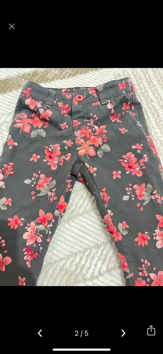 Çiçek Desenli Gri Kız Pantolonu - Görsel 2