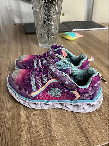 33 Beden Skechers Ayakkabı