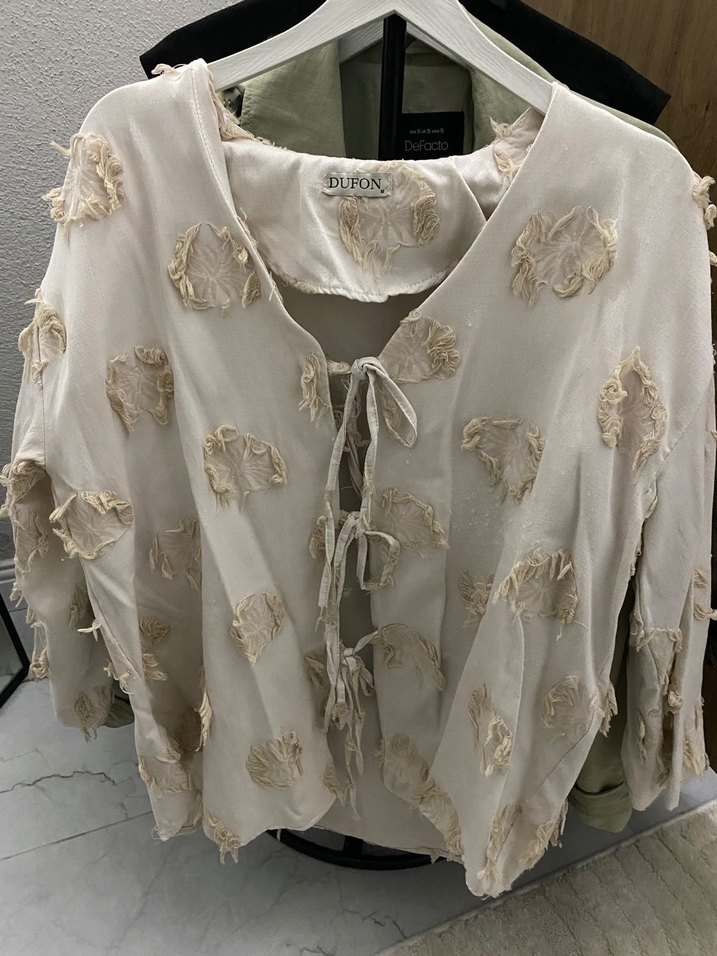 Bej Nakışlı Dantel Detaylı Kısa Kimono - Görsel 2