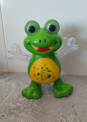 dans eden kurbağa