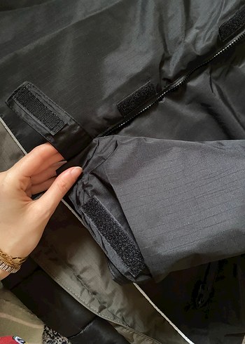 LC Waikiki Siyah Kapüşonlu Kayak Ceketi - Görsel 7