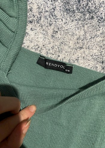 Uzun Kollu Yeşil Triko Bluz - Görsel 2