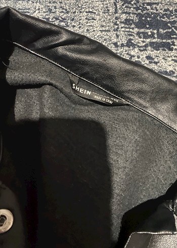 Siyah Kadın Deri Ceket, Düğmeli, Salaş Kesim - Görsel 2