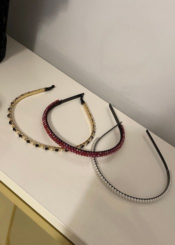 Boncuk Detaylı Örgü Taç Seti - Görsel 5