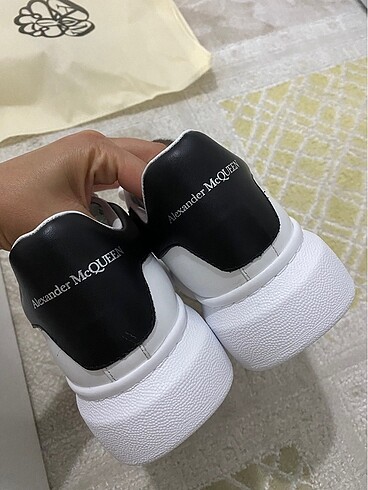 Alexander McQueen Beyaz spor ayakkabı