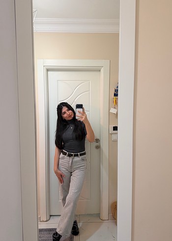 Payet Detaylı Gri Midi Kot Pantolon - Görsel 3