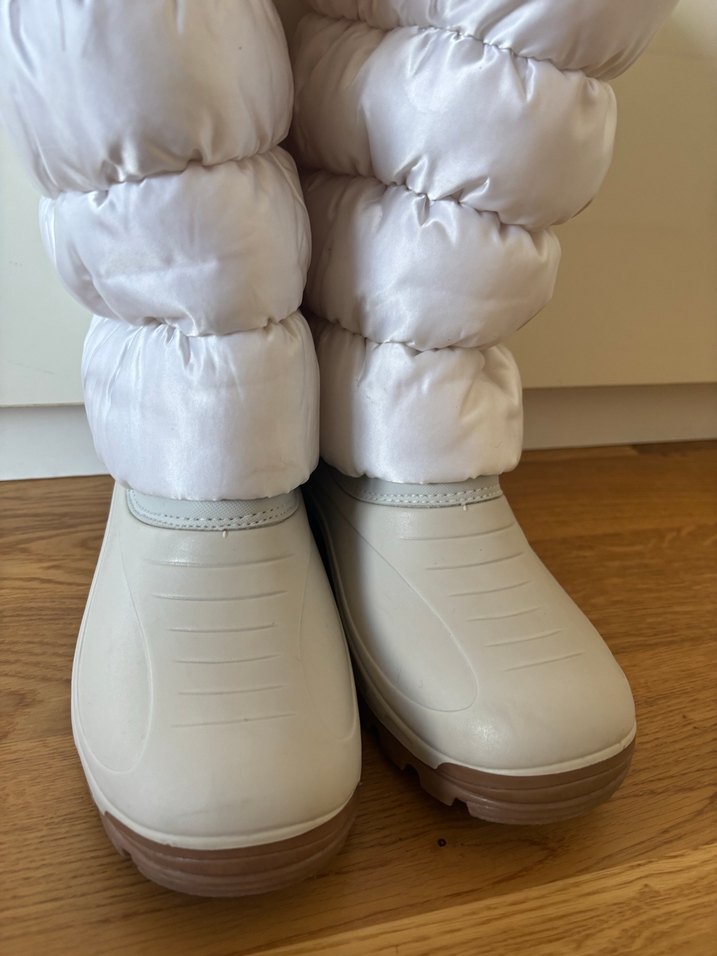 Olang Beyaz kar Botu 39 - Görsel 2