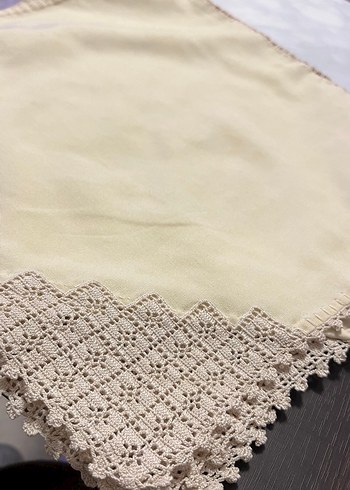 Nakışlı Bej Masa Örtüsü - Görsel 4