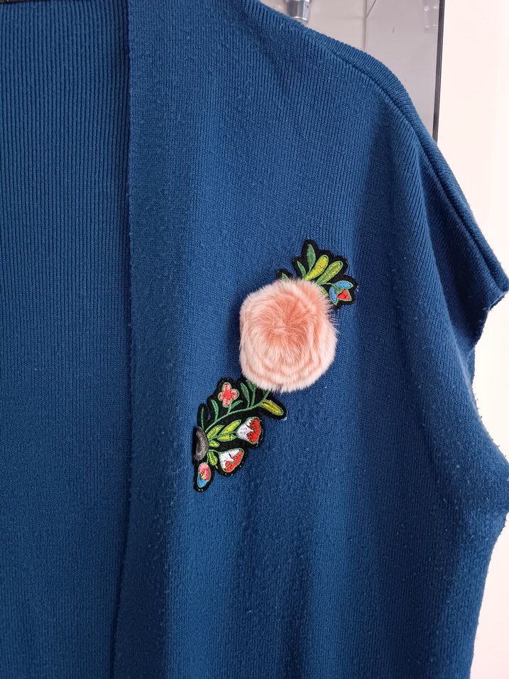 Uzun Kolluksuz Nakışlı Kadın Sabahlık - Görsel 2