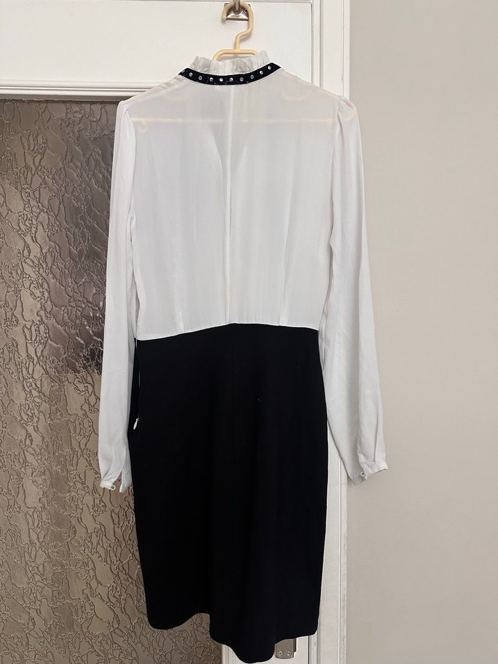 Beyaz Siyah Midi Kemerli Uzun Kollu Elbise - Görsel 4