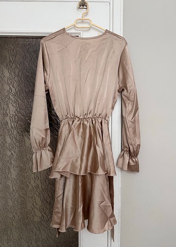 Parlak Bej Uzun Kadın gece elbisesi - Görsel 3