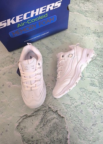 36 Beden Skechers D-lites
