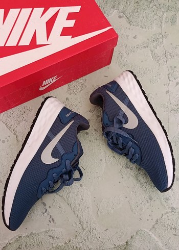 40 Beden lacivert Renk Nike Revolution