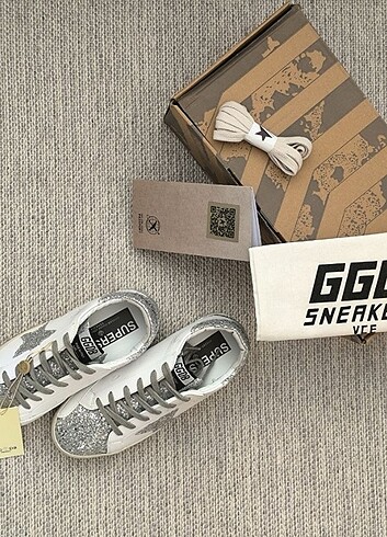 Golden Goose Deluxe Golden goose delux brand