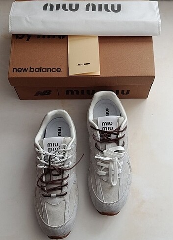 37 Beden gri Renk New Balance miu miu X 530