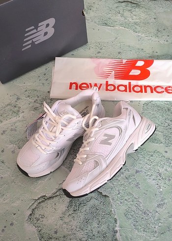 New Balance 530
