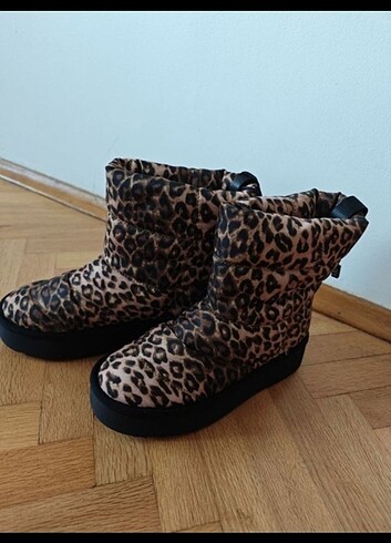 39 Beden çeşitli Renk #Zara kapitone leopar bot????????