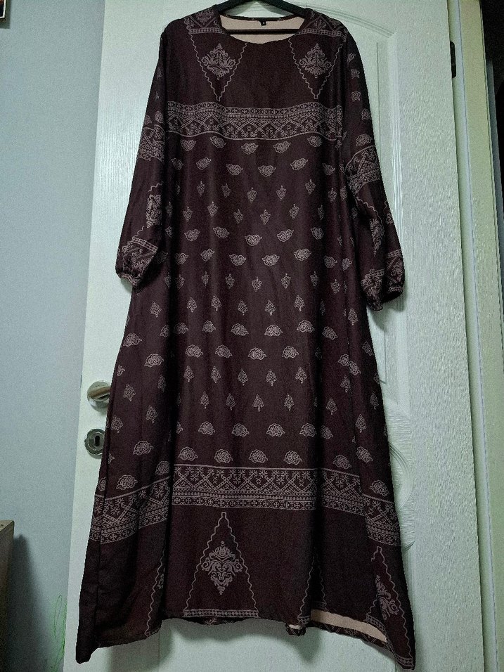 Bohem Tarz Uzun Kahverengi Desenli Elbise - Görsel 2