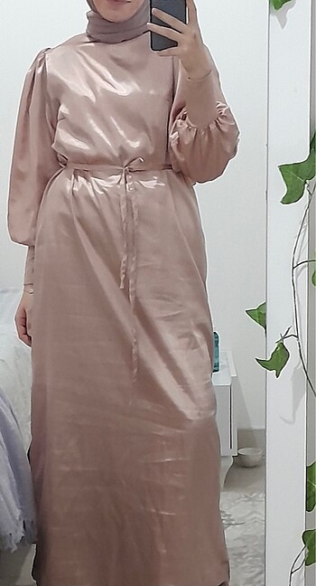 manuka model saten abiye