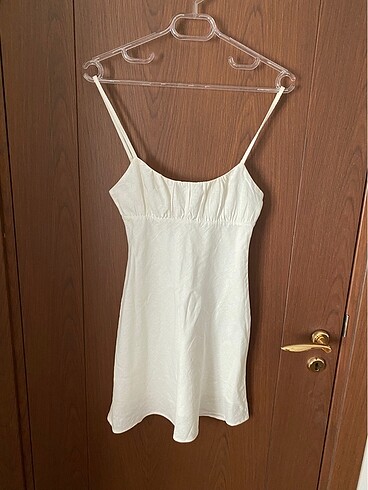 Bershka Elbise