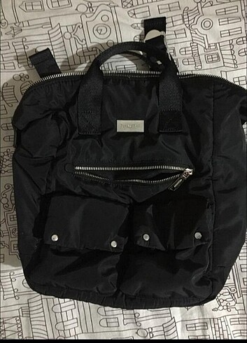 Pull and bear sırt çantası