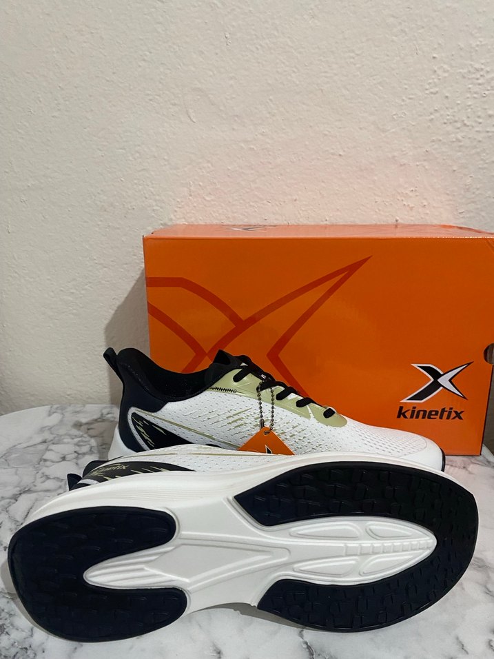 Kinetix Beyaz Erkek Spor Ayakkabı Sıfır etiketli kutulu - Görsel 3