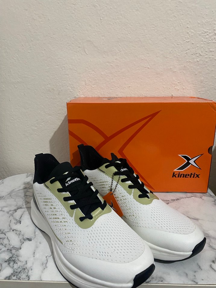 Kinetix Beyaz Erkek Spor Ayakkabı Sıfır etiketli kutulu - Görsel 2
