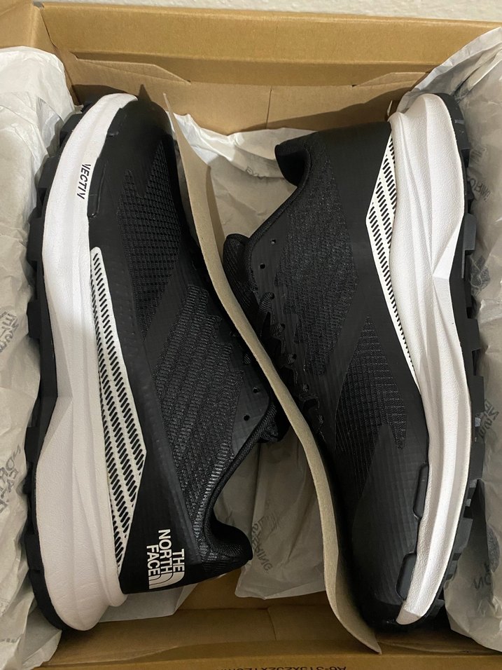 The North Face Siyah Erkek Spor Ayakkabı ORJİNAL SIFIR KUTU - Görsel 4