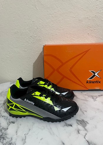 Kinetix Siyah Renkli Erkek Çocuk Futbol Ayakkabısı - Görsel 2