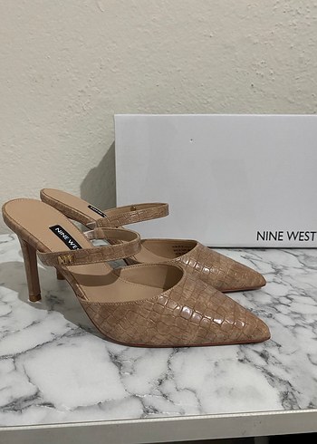 Nine West Bej Deri Stiletto Topuklu Kadın Ayakkabı