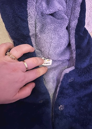 Kapüşonlu Erkek Çocuk Gri Kürklü Kaban - Görsel 2