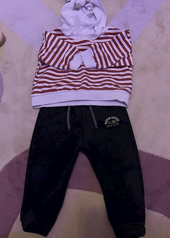 Bordo Çizgili Kapüşonlu Bebek Takımı - Görsel 2