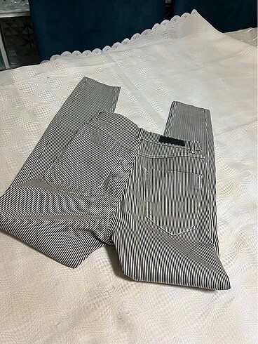 xs Beden çeşitli Renk #Stradivarius #Pantolon #Çizgili