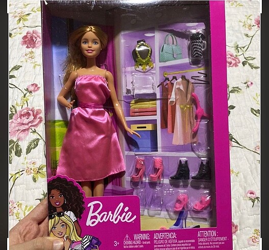 Barbie bebek ve aksesuarları