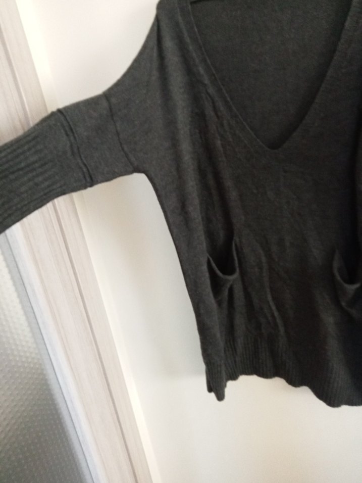 Gri V Yakalı Örgü Kadın Triko - Görsel 5